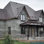 House made of arbolite blocks